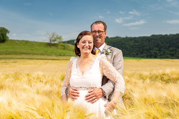 Mariage dans les champs de blé à la Sarraz